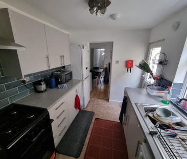 3 Bed Student Accommodation - Photo 5