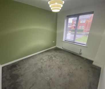 3 bedroom detached house to rent - Photo 2