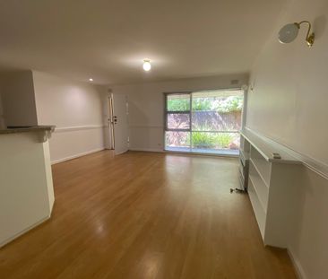LOVELY SEMI RENOVATED 2 BR UNIT WITH GGE AND SPACIOUS GARDENS TUCKE... - Photo 4