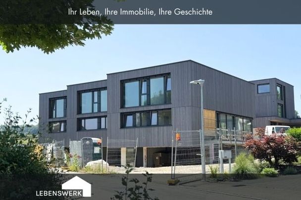 Là où les enfants rient et où les parents arrivent. Bien sûr, à Altnau, maison mitoyenne d’angle D - Photo 1