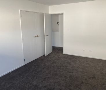 Mount Roskill - Photo 2