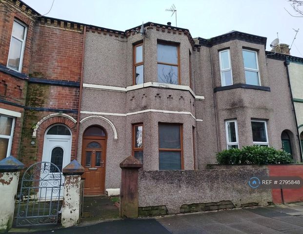 4 bedroom terraced house to rent - Photo 1