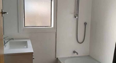 Easy care 4BR Home in Takaro! - Photo 5