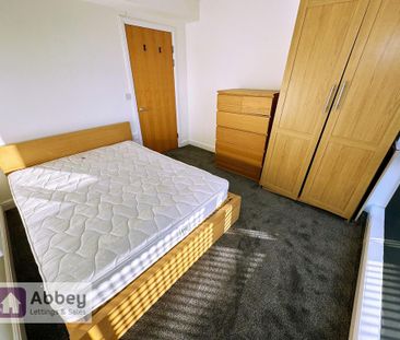 3 bedroom apartment to rent - Photo 5