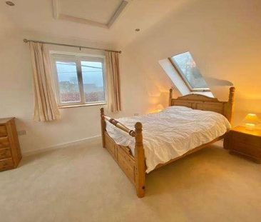 The Annexe, Russells Water, Henley-on-thames, RG9 - Photo 4