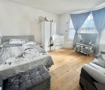 House share to rent - Photo 2