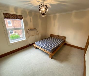2 bedroom terraced house to rent - Photo 2