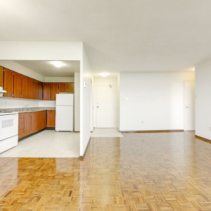 Spacious 1 Bedroom in Central Mississauga - Photo 1