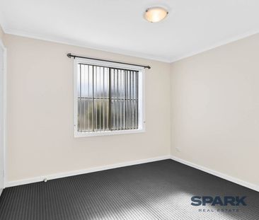 Low-Maintenance Apartment - Photo 3