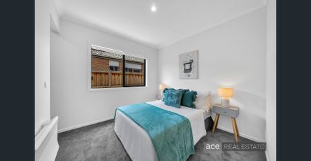 Brand New 4-Bedroom Home in Prestigious Mandalay Estate!! - Photo 5