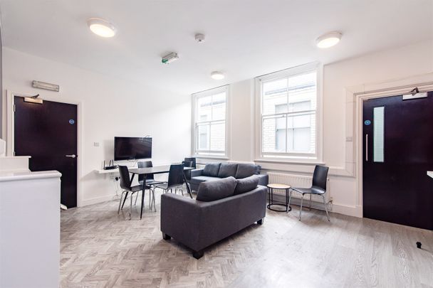 Flat B, Bridlesmith Walk - Photo 1