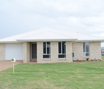 1/3 Macrossan Street, Cranley QLD 4350 - Apartment For Rent | Domain - Photo 3