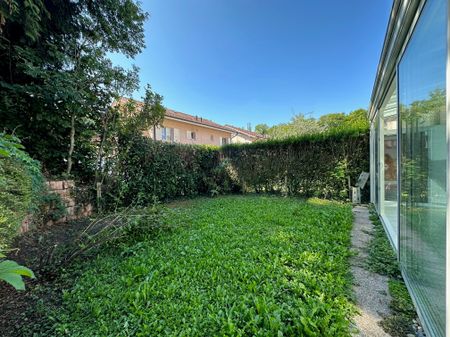 Maison familiale avec jardin à Bellevue - Photo 4