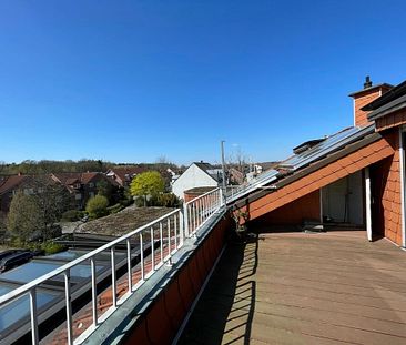 Über den Dächern der Stadt - schicke ETW mit Balkon und Wintergarten - Photo 1