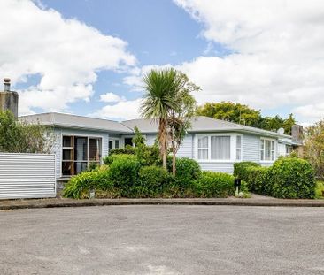 Private Court, 4 Bedroom, Available Immediately. - Photo 1