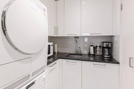 3 bedroom mews to rent - Photo 5