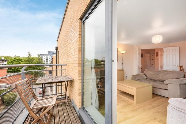 2 bedroom apartment to rent - Photo 1