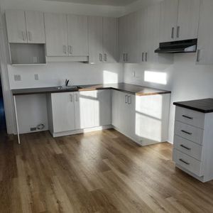 Beau 6 1/2 à louer à Verdun - Photo 2