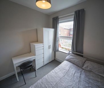 4 Bed Terraced House, Deramore Street, M14 - Photo 5