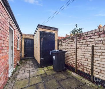 2 bedroom terraced house to rent - Photo 1