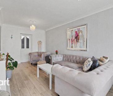2 bedroom semi-detached house to rent - Photo 3
