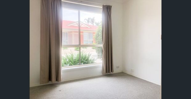 Light-filled Living - 3 Bedroom Townhouse - Photo 1