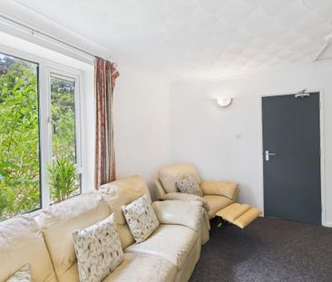 4 bedroom terraced house to rent - Photo 2