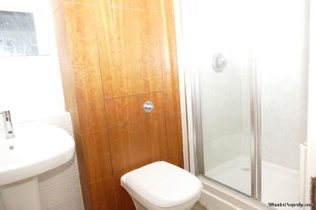 2 bedroom property to rent in Glasgow - Photo 2