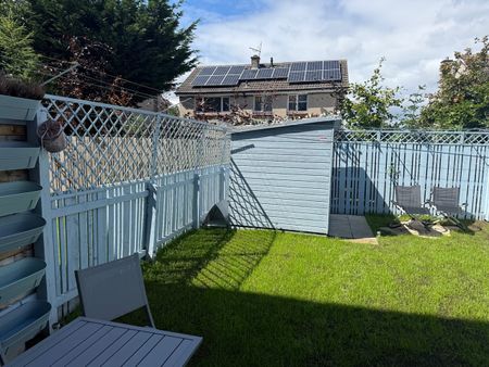 Room in a Shared House, Ellis Drive, EH14 - Photo 5