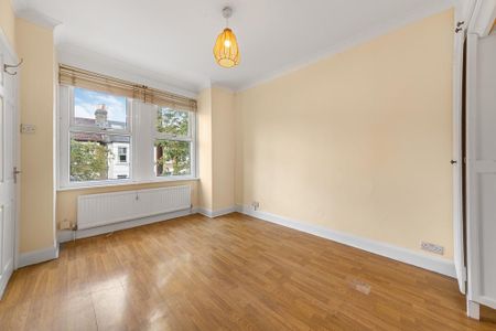 4 bedroom terraced house to rent - Photo 3