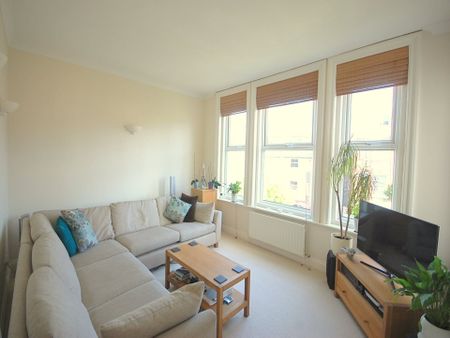 2 bed flat to rent in Burnaby Road, Bournemouth, BH4 - Photo 3