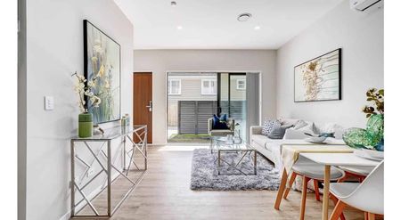 Ready to move in - Brand New - Modern Easy Living - Photo 5