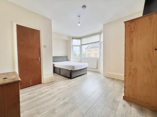 House share to rent - Photo 1