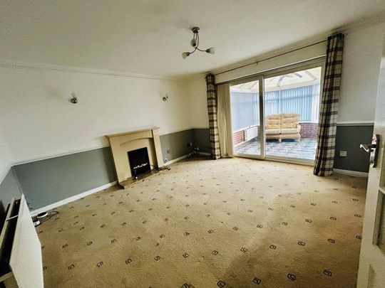 3 bedroom semi-detached house to rent - Photo 1