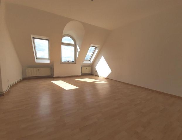 Suchen Nachmieter für DG-Wohnung in der Uhlandstr. 160 - Foto 1