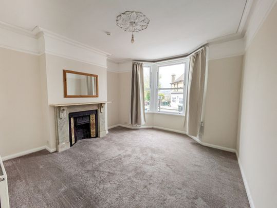 2 Bed Flat, Compton Road, BN1 - Photo 1