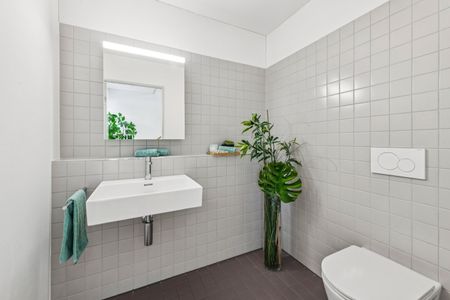 Wohnen auf drei Ebenen mit eigener Terrasse und Arbeitsraum – Ihr neues Zuhause mitten in Baden - Photo 4