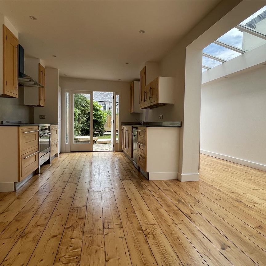 Kings Road, Pontcanna, Cardiff - Photo 1