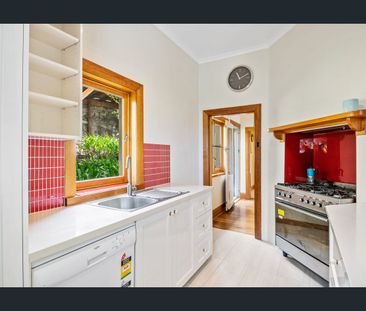 Partly Furnished Home in West Hobart - Photo 6