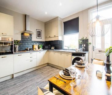 1 bedroom in a house share to rent - Photo 3