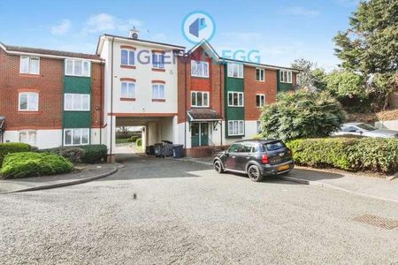 Missenden Gardens, Burnham, Berkshire, SL1 - Photo 5