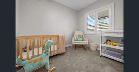 Newly renovated home - Photo 4