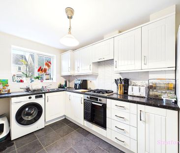 3 bedroom terraced house to rent - Photo 5