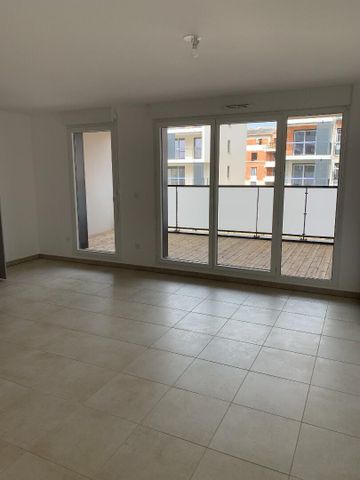 location Appartement T3 DE 60.3m² À ST ORENS DE GAMEVILLE - Photo 4