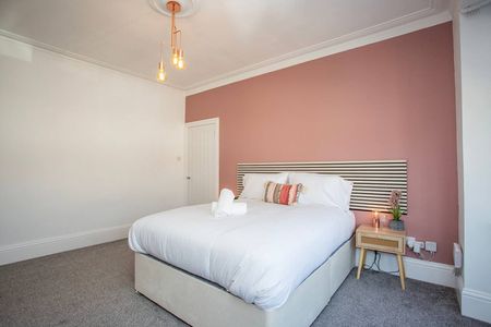 Balmoral Gardens - Photo 3