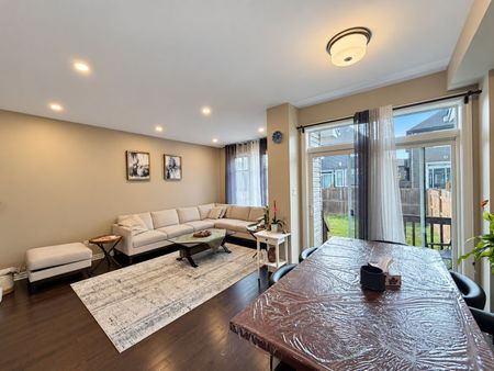 For Lease - 383 Warmstone Drive, Stittsville - Munster - Richmond, Ontario - Photo 3