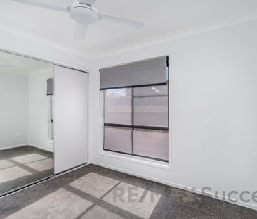 Comfortable, Easy-Care Home in a Quiet Harlaxton Location - Photo 1