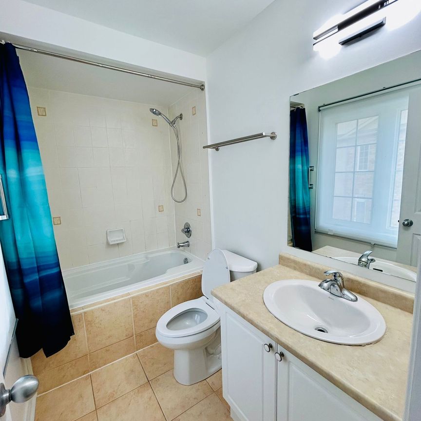 For Lease - 30 Northvale Road Unit# Coach H, Markham, Ontario - Photo 1