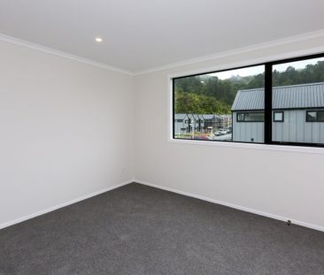 11 Raeble Walkington Lane, Wallaceville, Upper Hutt - Photo 6