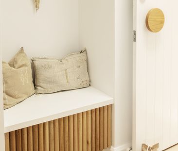 Stunning Botanic Beauty – Your Peaceful Picton Retreat Awaits - Photo 6